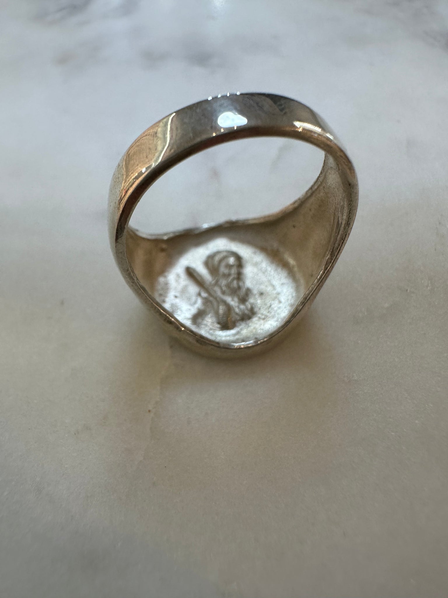 Anillo San Benito de plata y oro